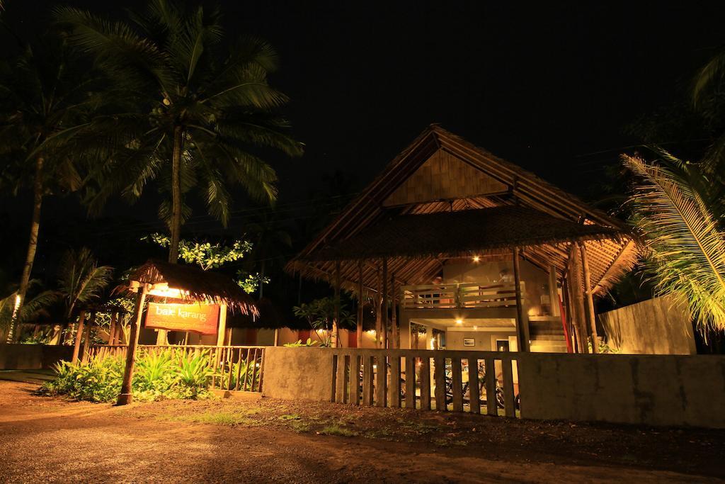 Bale Karang Cottages バツカラス エクステリア 写真